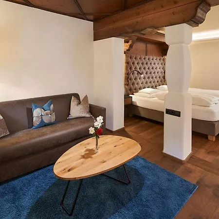 Brugger's Geniesserhotel Lanersbacherhof Hotel 4*