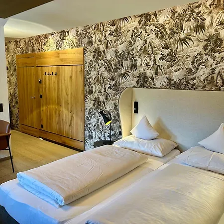 Brugger's Geniesserhotel Lanersbacherhof Hotel 4*