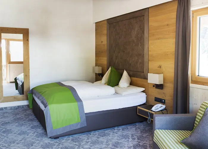 Hotel Brugger's Geniesserhotel Lanersbacherhof 4*