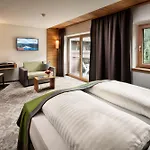 Brugger's Geniesserhotel Lanersbacherhof Hotel