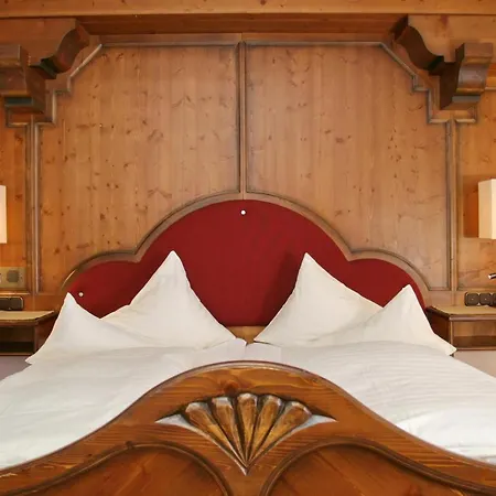 Отель Brugger's Geniesserhotel Lanersbacherhof Тукс