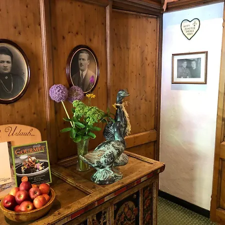 Отель Brugger's Geniesserhotel Lanersbacherhof Тукс